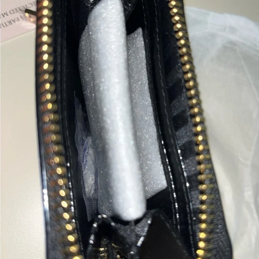 Victoria's Secret Tan Croc-Embossed Card Holder